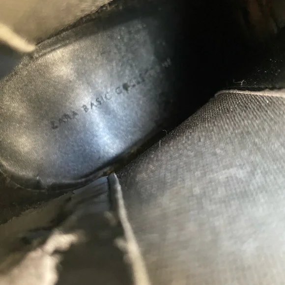 Zara Basic Women's Black Leather Lug Sole Ankle Boots Size 36 - Picture 7 of 8